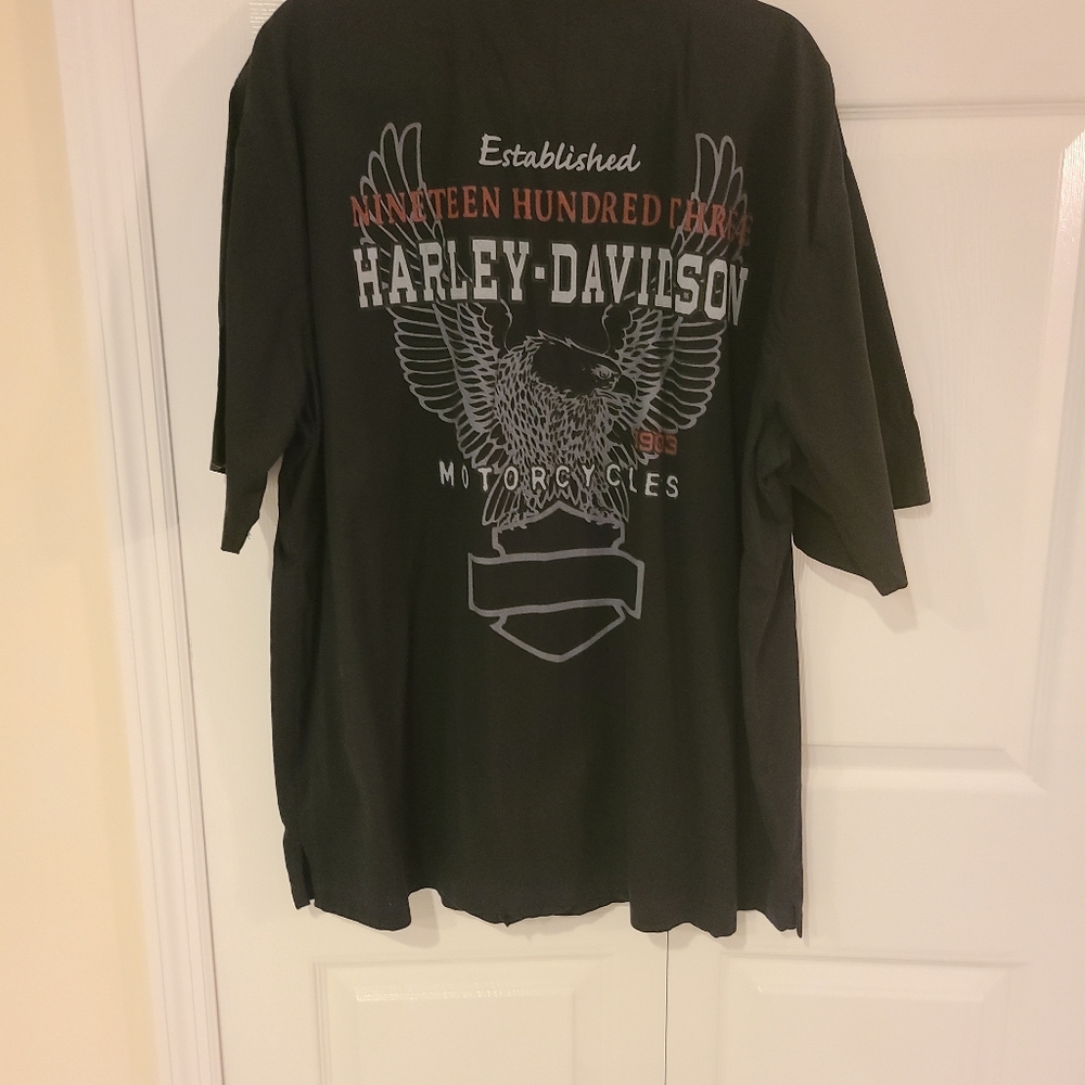 EUC Harley-Davidson shirt